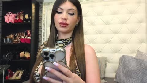 Gabriela online show from 01-22-25, 06:52