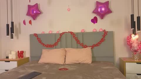 Snapshot of rosewilsom chatting on 02-03-26, 12:32 rosewilsom online show from 02-03-26, 12:32