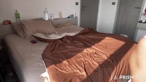 Roshelle online show from 03-06-26, 08:44