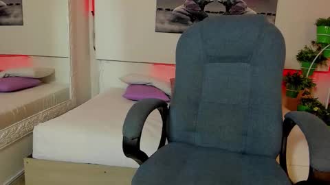 rosi_cooper online show from 10-23-25, 10:47