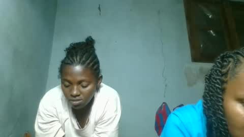 Snapshot of rosia22 chatting on 10-12-25, 05:56 rosia22 online show from 10-12-25, 05:56