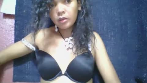 rosia685234 online show from 03-04-25, 11:40