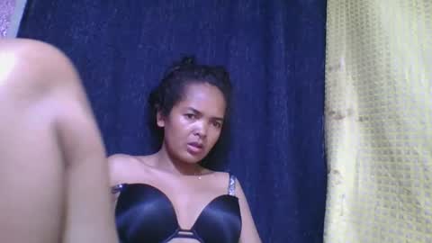 rosia685234 online show from 10-08-25, 07:00