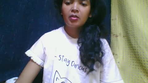 rosia685234 online show from 10-09-25, 07:06