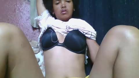 rosia685234 online show from 01-09-26, 02:36