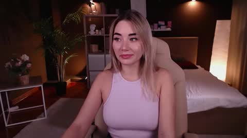 Rosie online show from 11-07-25, 01:05