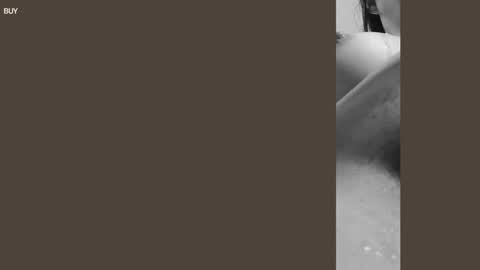 Snapshot of rosiebones chatting on 05-20-26, 11:11 Rosie Bones online show from 05-20-26, 11:11