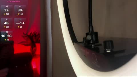 Snapshot of ross_lee chatting on 04-07-26, 09:37 ross_lee online show from 04-07-26, 09:37