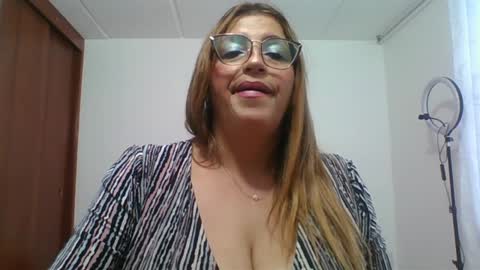 Rossana  online show from 12-19-24, 10:32