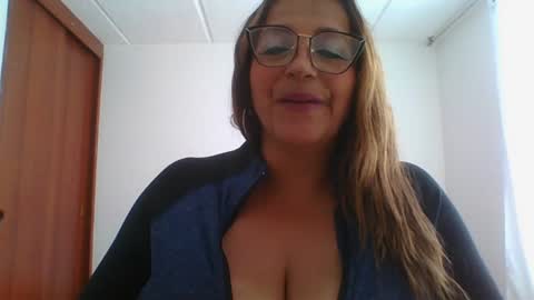 Rossana  online show from 01-05-25, 03:45