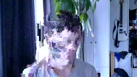 Snapshot of rosscollab chatting on 03-15-26, 12:44 RossCollab online show from 03-15-26, 12:44