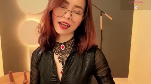 Miss Rosse online show from 11-04-25, 02:16