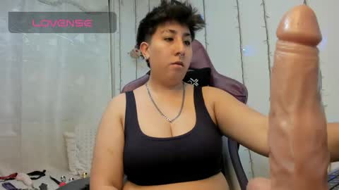 Snapshot of rossedemond30 chatting on 04-21-26, 01:42 ROSSE DEMOND online show from 04-21-26, 01:42