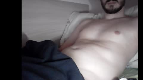 Snapshot of rossini90 chatting on 04-05-26, 02:36 rossini90 online show from 04-05-26, 02:36