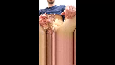 Snapshot of rossini90 chatting on 04-16-26, 09:21 rossini90 online show from 04-16-26, 09:21