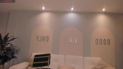 Rossie Rivers online show from 01-11-26, 05:40