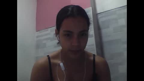 Snapshot of rosss690 chatting on 02-24-25, 04:04 ross online show from 02-24-25, 04:04