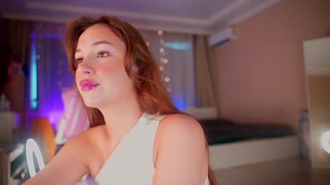 Snapshot of rosyemily chatting on 09-14-25, 07:51 Hi Im Maria Check my Bio online show from 09-14-25, 07:51