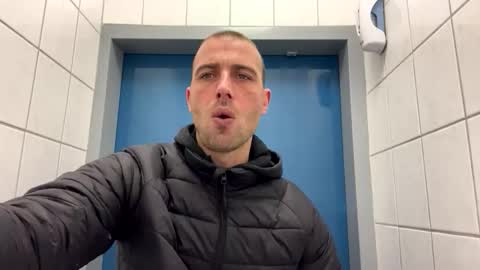 rotteei1 online show from 11-26-25, 10:05