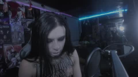 Snapshot of rotten_dreams chatting on 03-07-25, 10:32 rot online show from 03-07-25, 10:32