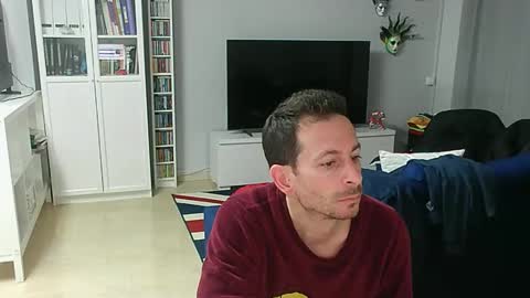 Snapshot of roubarixx chatting on 05-17-26, 06:55 roubarixx online show from 05-17-26, 06:55