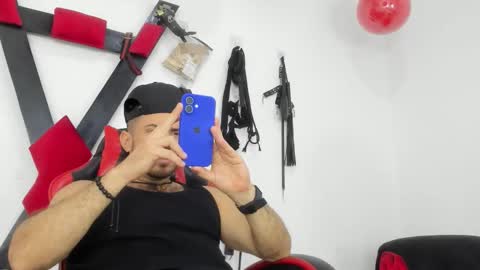 Tommy and Steven online show from 12-18-25, 04:51