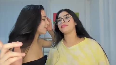 Snapshot of rous_and_sweet chatting on 10-04-25, 04:21 Rous and Sweet online show from 10-04-25, 04:21