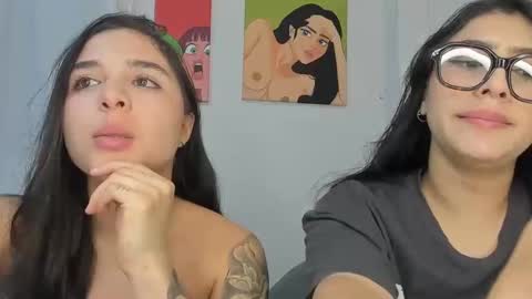 Snapshot of rous_and_sweet chatting on 10-11-25, 05:17 Rous and Sweet online show from 10-11-25, 05:17