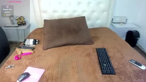 Snapshot of rouse_sexy_hotxx77 chatting on 10-22-25, 07:46 rouse_sexy_hotxx77 online show from 10-22-25, 07:46