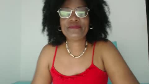 luxa online show from 10-04-25, 01:42