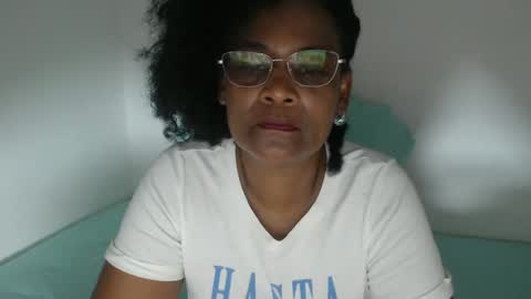 luxa online show from 11-15-25, 01:18