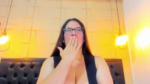 Snapshot of rousmature chatting on 02-21-26, 08:21 Rous online show from 02-21-26, 08:21