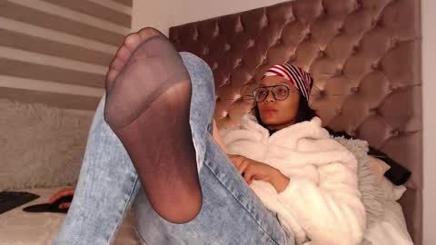 Rouss marie henao  online show from 10-30-25, 01:40