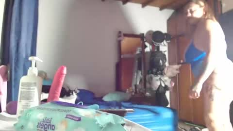 Snapshot of rousse_ellise1 chatting on 07-26-26, 02:53 rousse online show from 07-26-26, 02:53