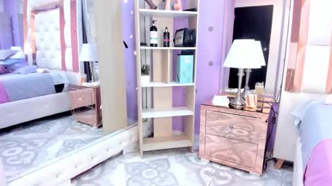 Snapshot of rousse_millers chatting on 04-24-26, 01:02 Rousse online show from 04-24-26, 01:02