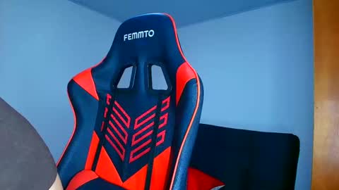 rousse_violet online show from 11-04-25, 10:09