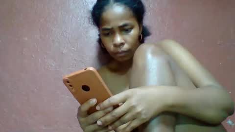 rovaelyah online show from 10-28-25, 08:11