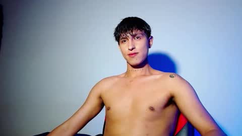 rowanboy23 online show from 11-08-25, 04:56