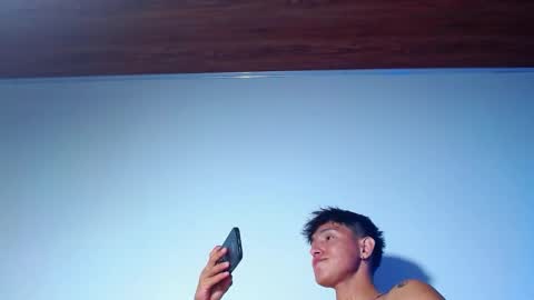 Snapshot of rowanboy23 chatting on 03-21-26, 06:29 rowanboy23 online show from 03-21-26, 06:29