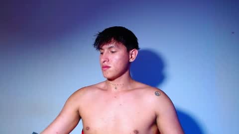 Snapshot of rowanboy23 chatting on 04-12-26, 10:37 rowanboy23 online show from 04-12-26, 10:37