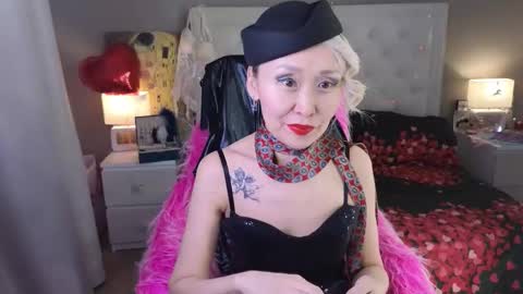 Roxalana online show from 03-31-26, 12:05