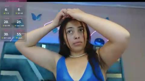 Snapshot of roxan_fox_ chatting on 07-01-26, 02:46 Roxane online show from 07-01-26, 02:46