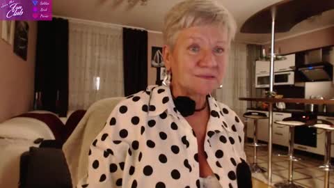 Roxana online show from 12-29-24, 07:43