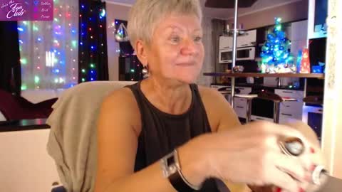 Roxana online show from 12-31-24, 06:13