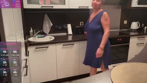 Roxana online show from 02-06-25, 04:14