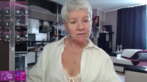 Roxana online show from 03-27-26, 12:16