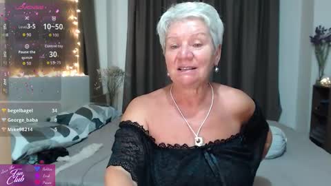 Snapshot of roxana_brooks chatting on 05-05-26, 02:03 Roxana online show from 05-05-26, 02:03