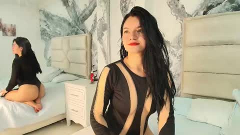 Snapshot of roxanaborns chatting on 09-22-25, 12:34 roxanaborns online show from 09-22-25, 12:34