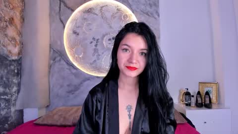 roxanaborns online show from 12-16-25, 01:05