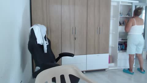 Snapshot of roxanalove7 chatting on 11-22-25, 05:56 Roxana online show from 11-22-25, 05:56